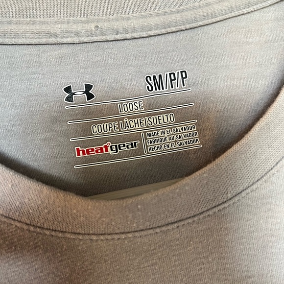 Under Armour Men's/Womens Gray T-Shirt - Picture 4 of 4
